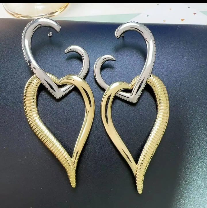 Non tarnish earring