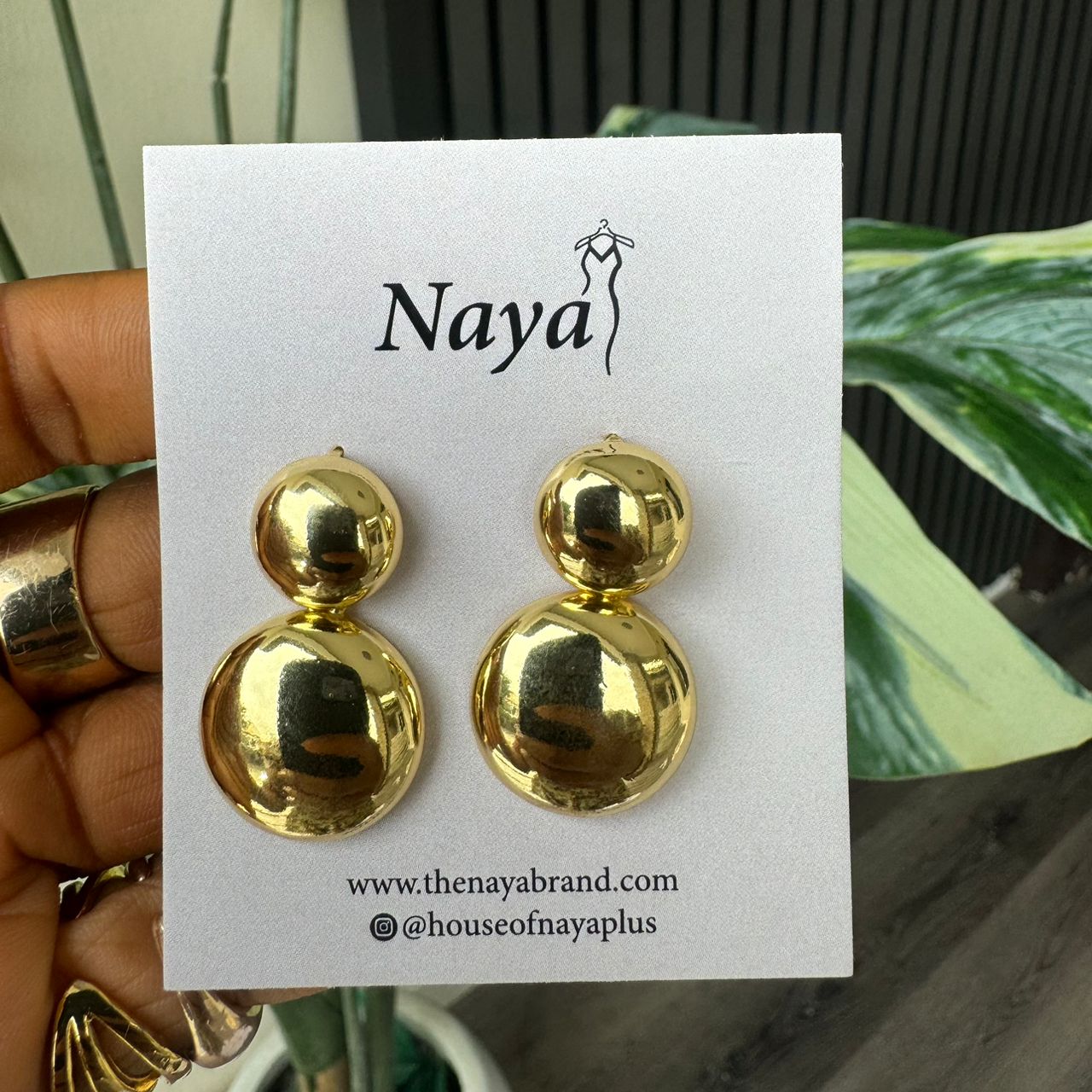 earring 120