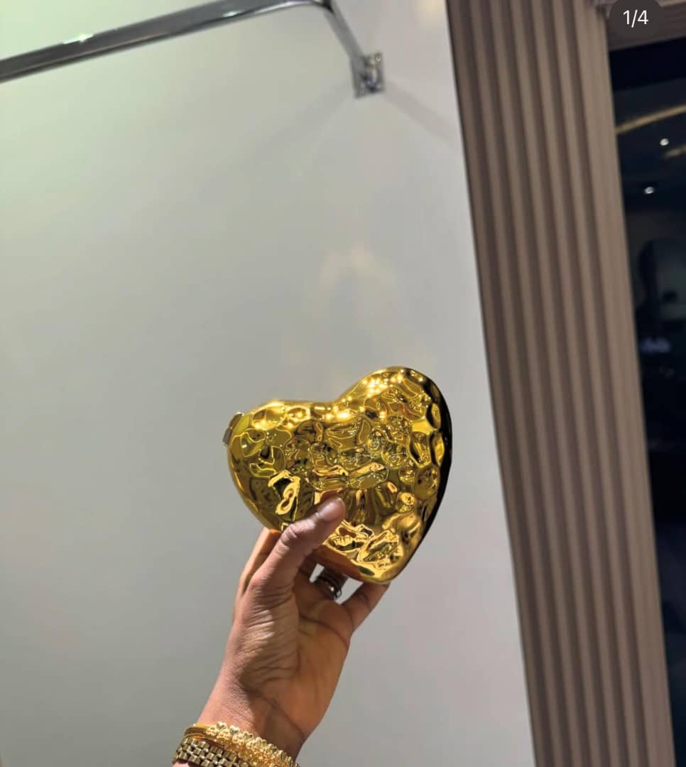 Women metallic purse