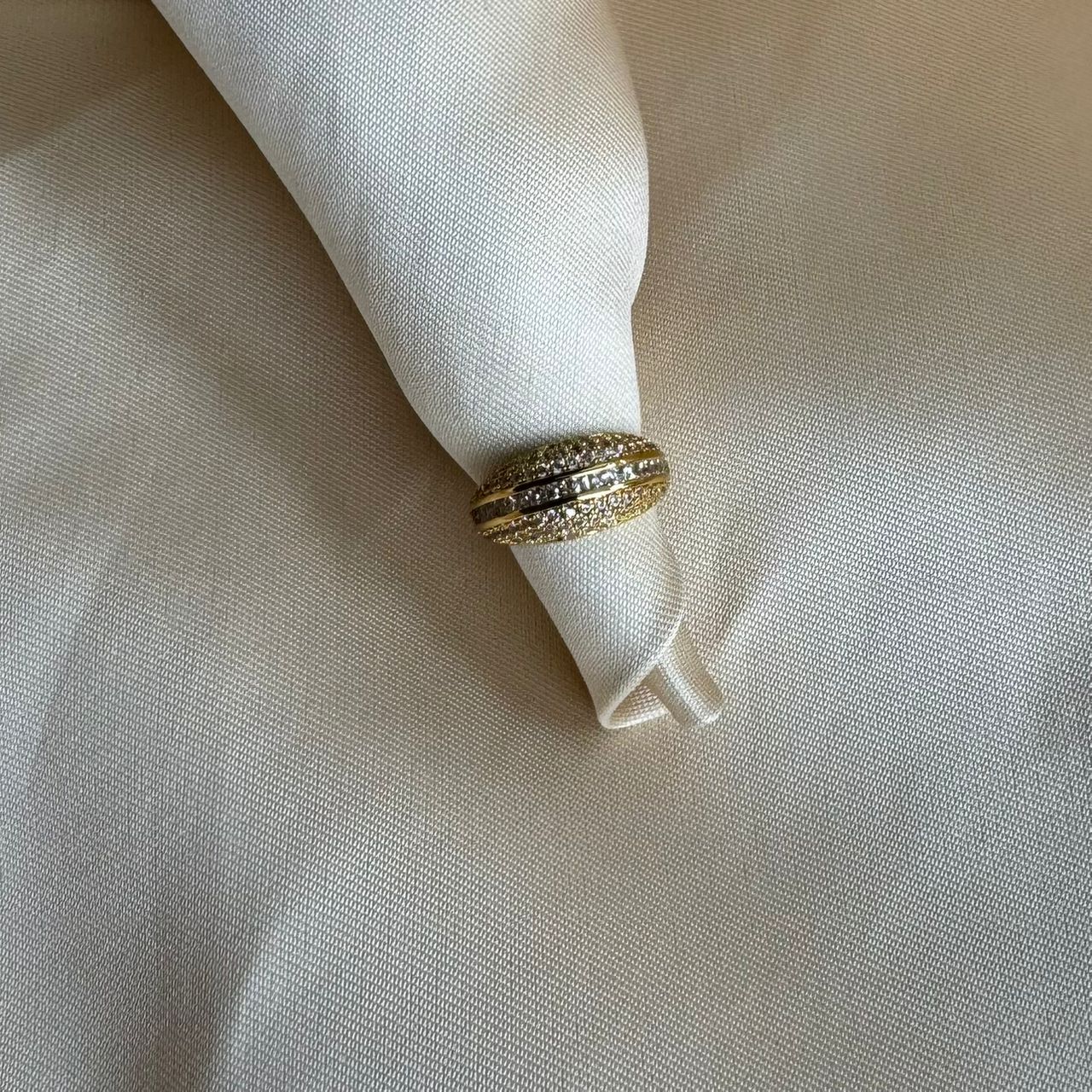 Ring 043