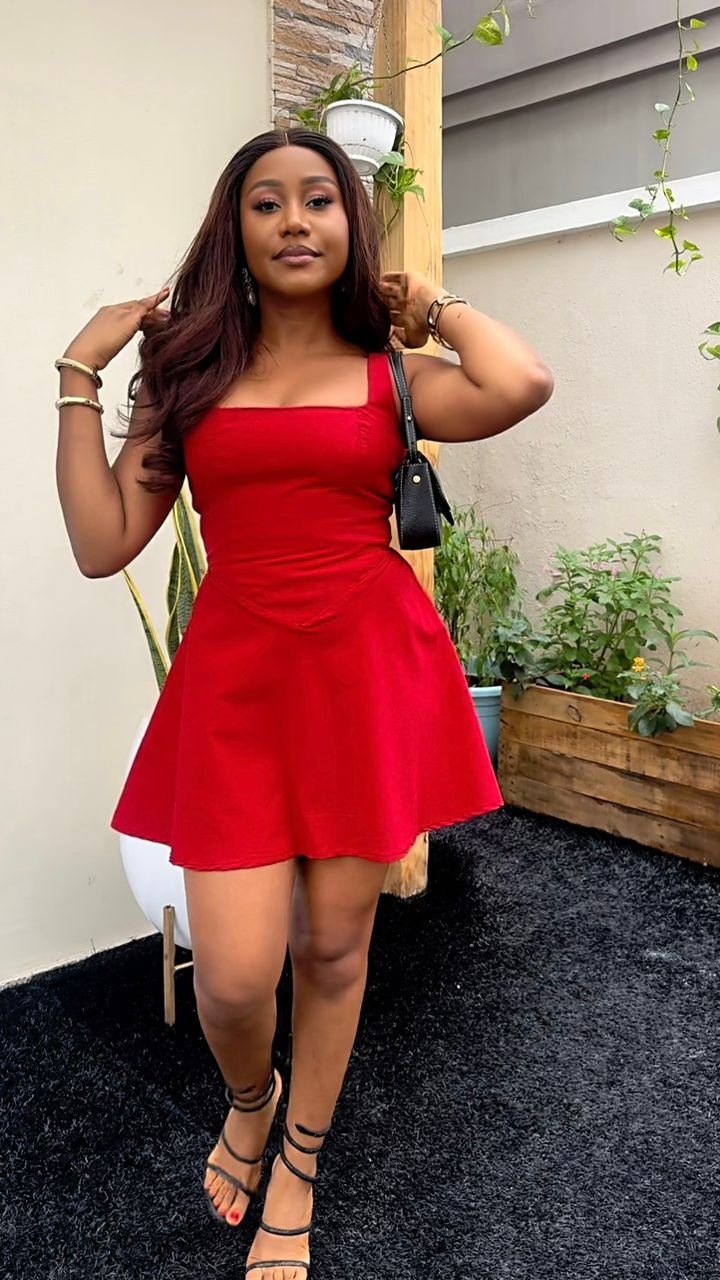 Taylor crepe dress short