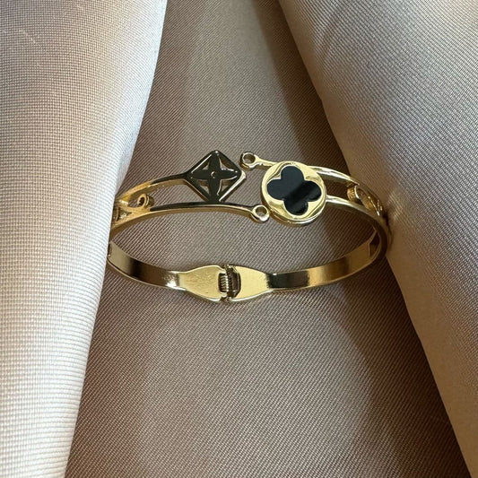 Non tarnish bracelet