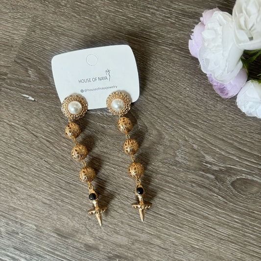 Gold earring
