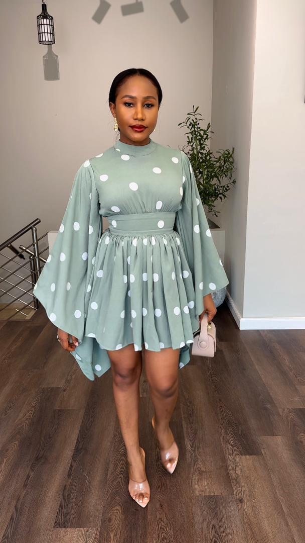 Ann crepe dress (ready for delivery)