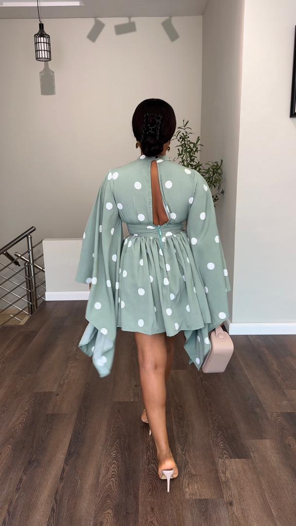 Ann crepe dress (ready for delivery)