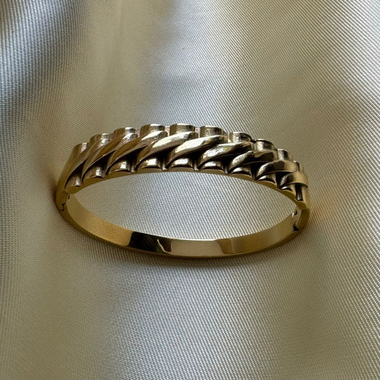 Bracelet 220
