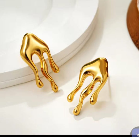 Non tarnish earring